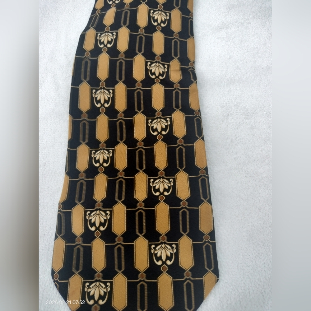 Halston Men's Silk Geometric Patterned Tie in Black and Gold Neutral Office Date